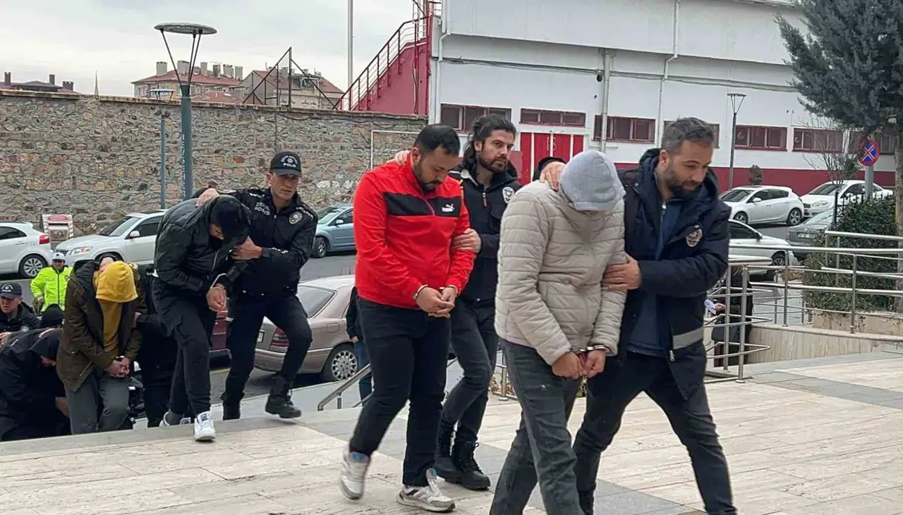 Konya Vekili Yüksel: "Sokak çeteleri normalleşti!"