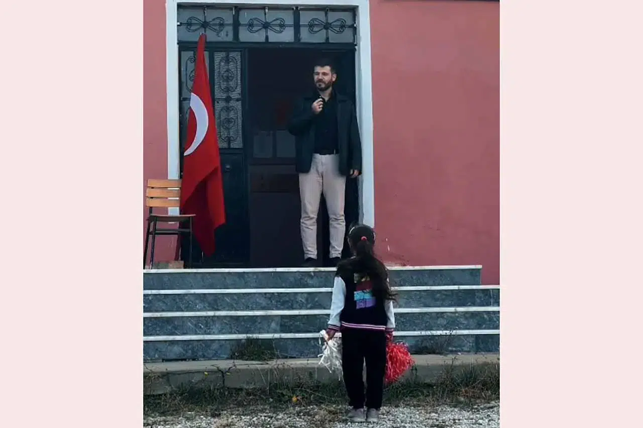 Konya'da 1 öğretmenli, 1 öğrencili okulda 29 Ekim töreni