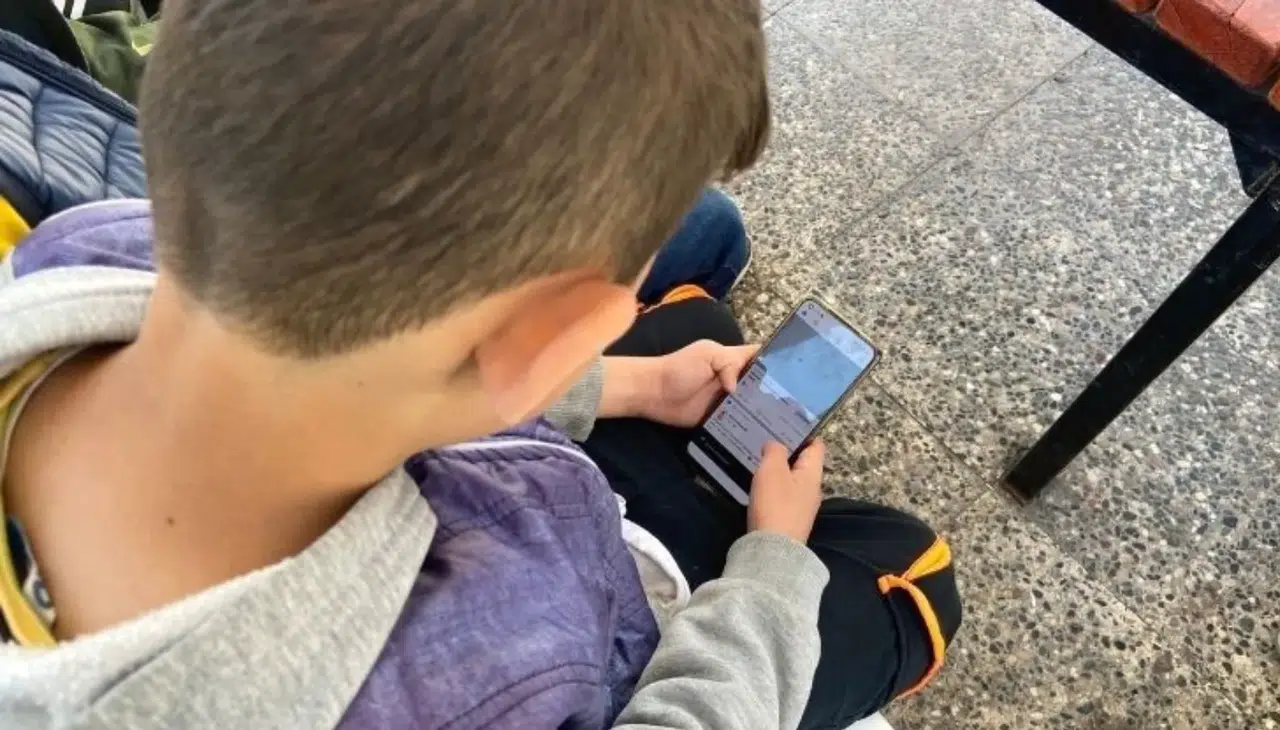 Uzmanlar uyardı: "Ekran süresi 2 saati geçmemeli!"