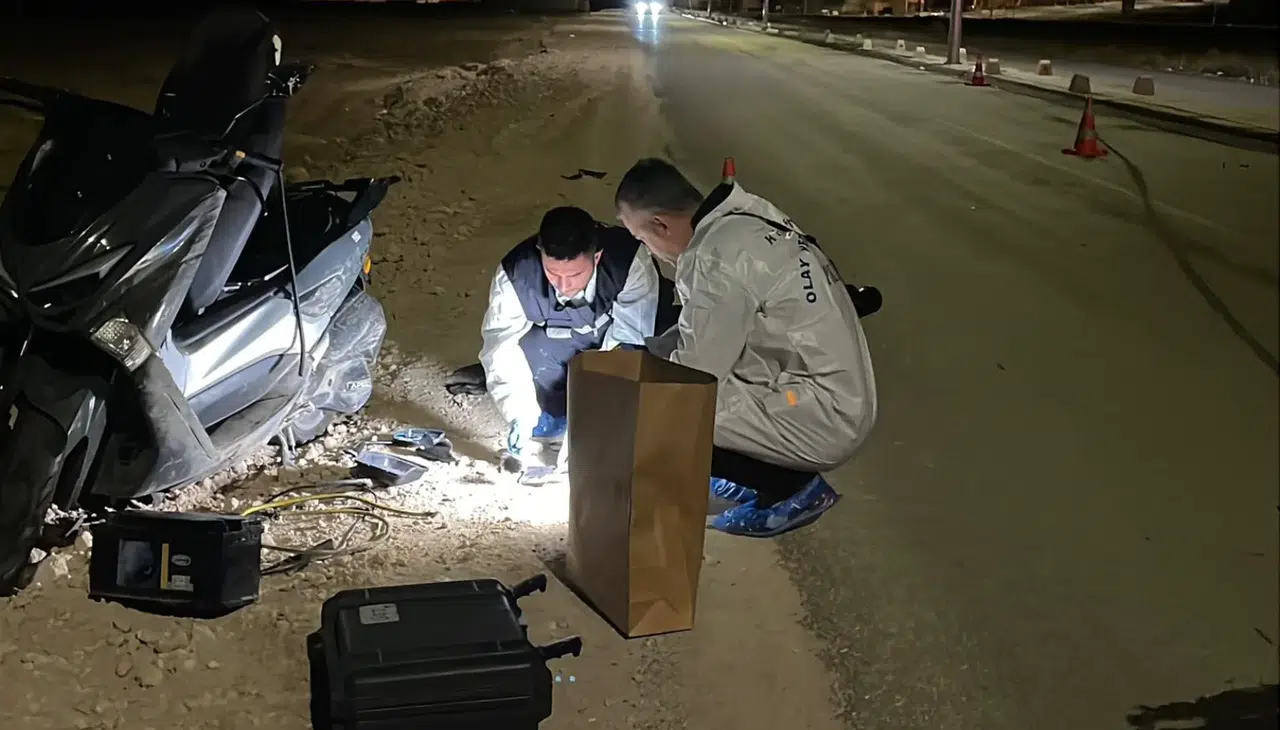 Kontrolden çıkan motosiklet 50 metre sürüklendi: Sürücü ağır yaralı!