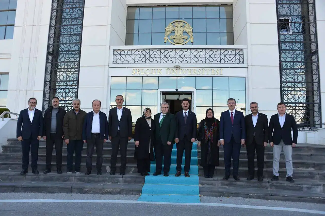 Selçuk Üniversitesi Mezunları Derneği Kuruldu! İlk Üyelikler Meclis’ten