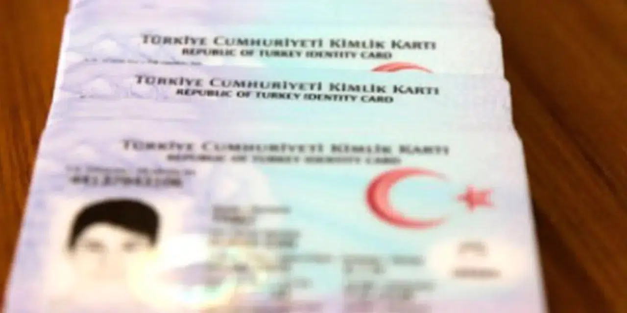 Adını Değiştirmek İsteyenler Dikkat! 2025’te Süreç, Ücretler ve Yasal İpuçları