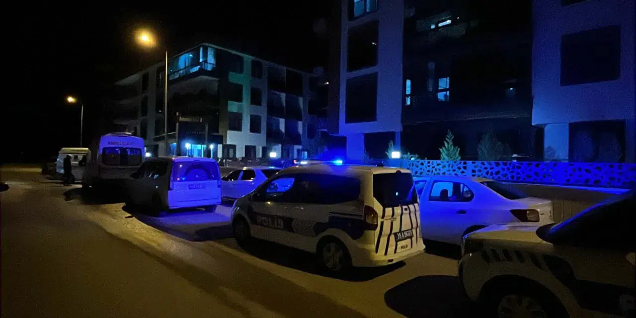 Dehşet olay! Anne, baba ve oğulları kanlar içinde ölü bulundu