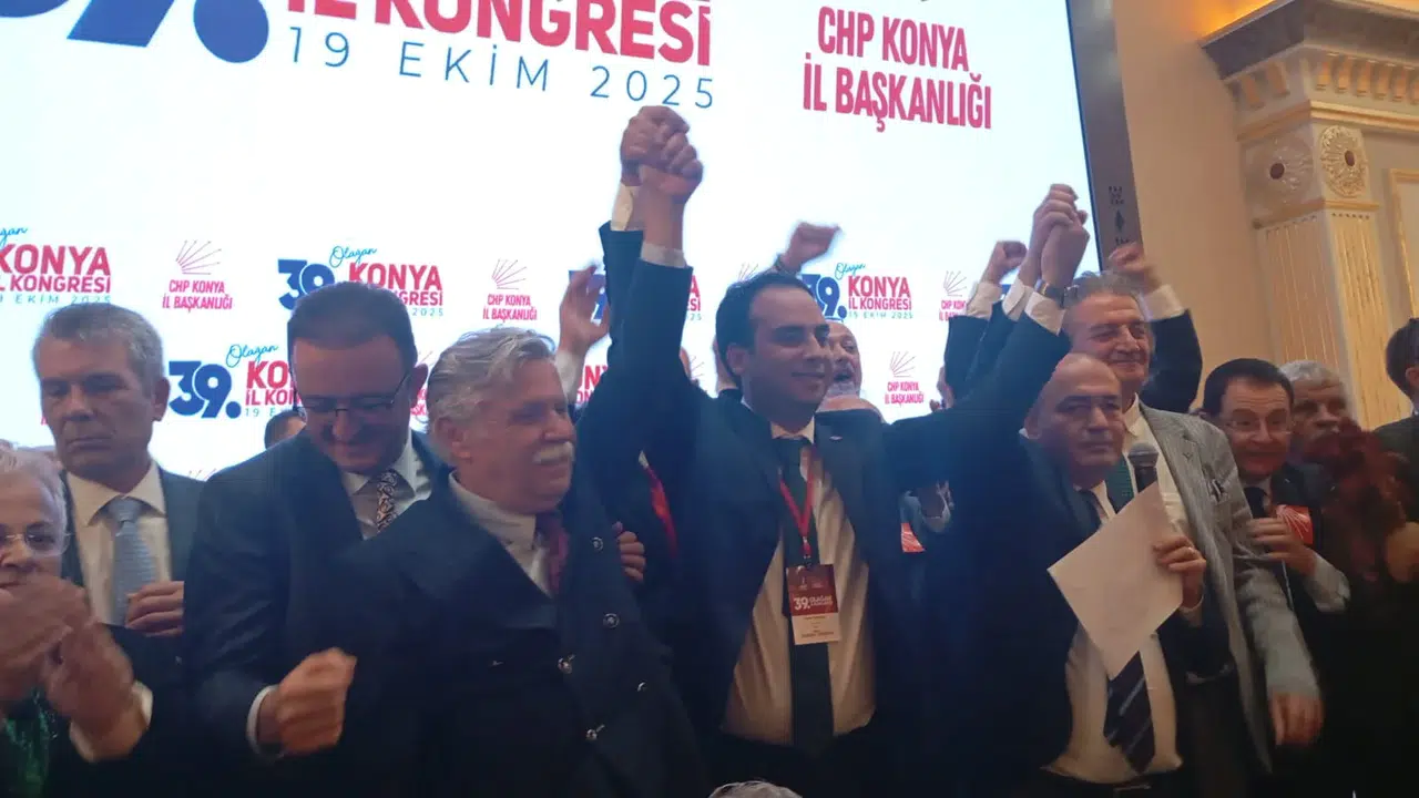 CHP Konya’da kavgalı seçim bitti!  Yeni başkan 17 oy farkla seçildi