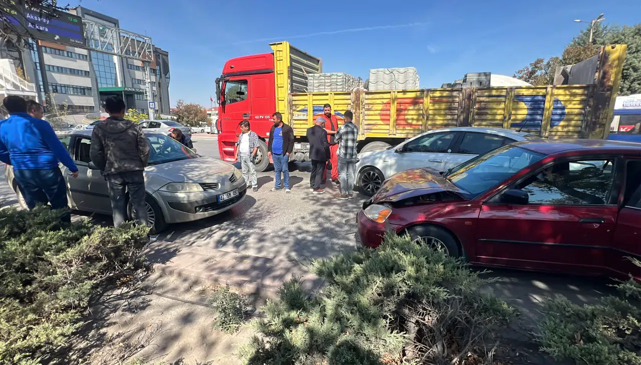 Konya'da akıl almaz olay: Ters yöne girip kaza yaptı, suçu diğer sürücülere attı!
