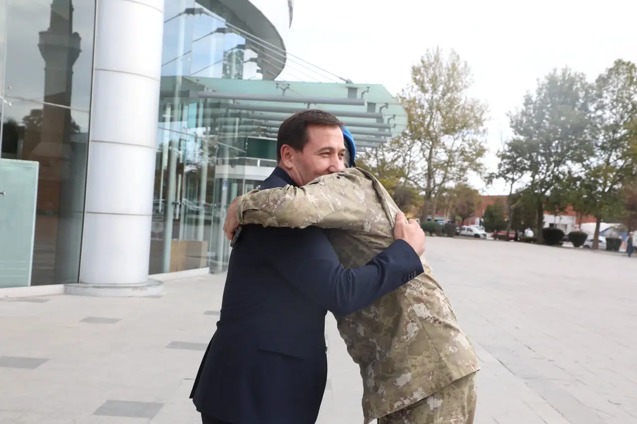 Konyalı Tümgeneralden çıkarma! Üç belediye başkanı ile samimi görüşme