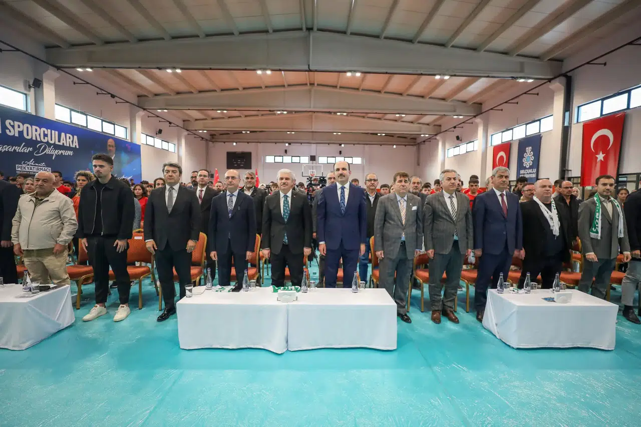 Konyaspor'un merhum futbolcusu Ahmet Çalık'ın adı Konya'da yaşatılıyor! Yeni tesis törenle açıldı