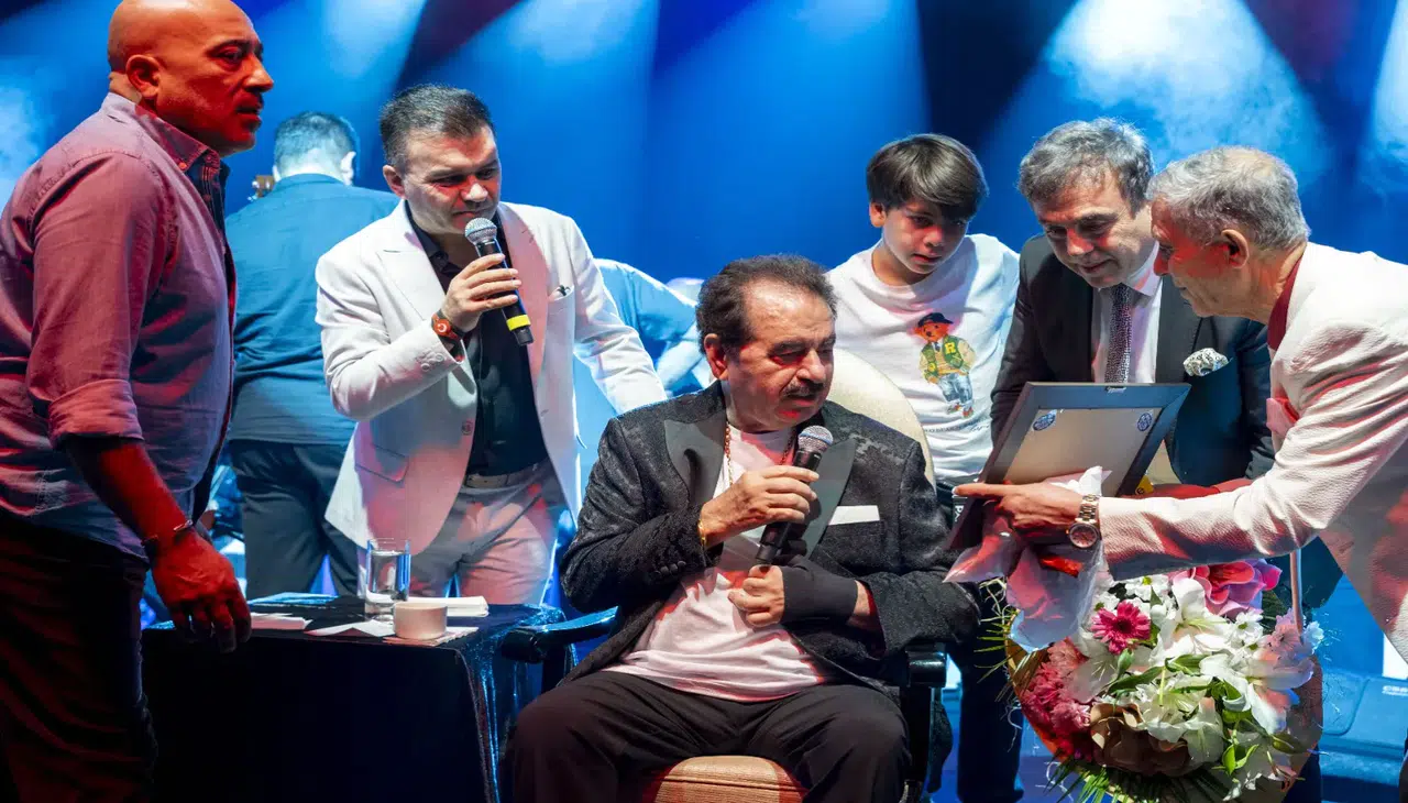 Bir sanatçıya en büyük vefa Türkiye’de gerçekleşti!