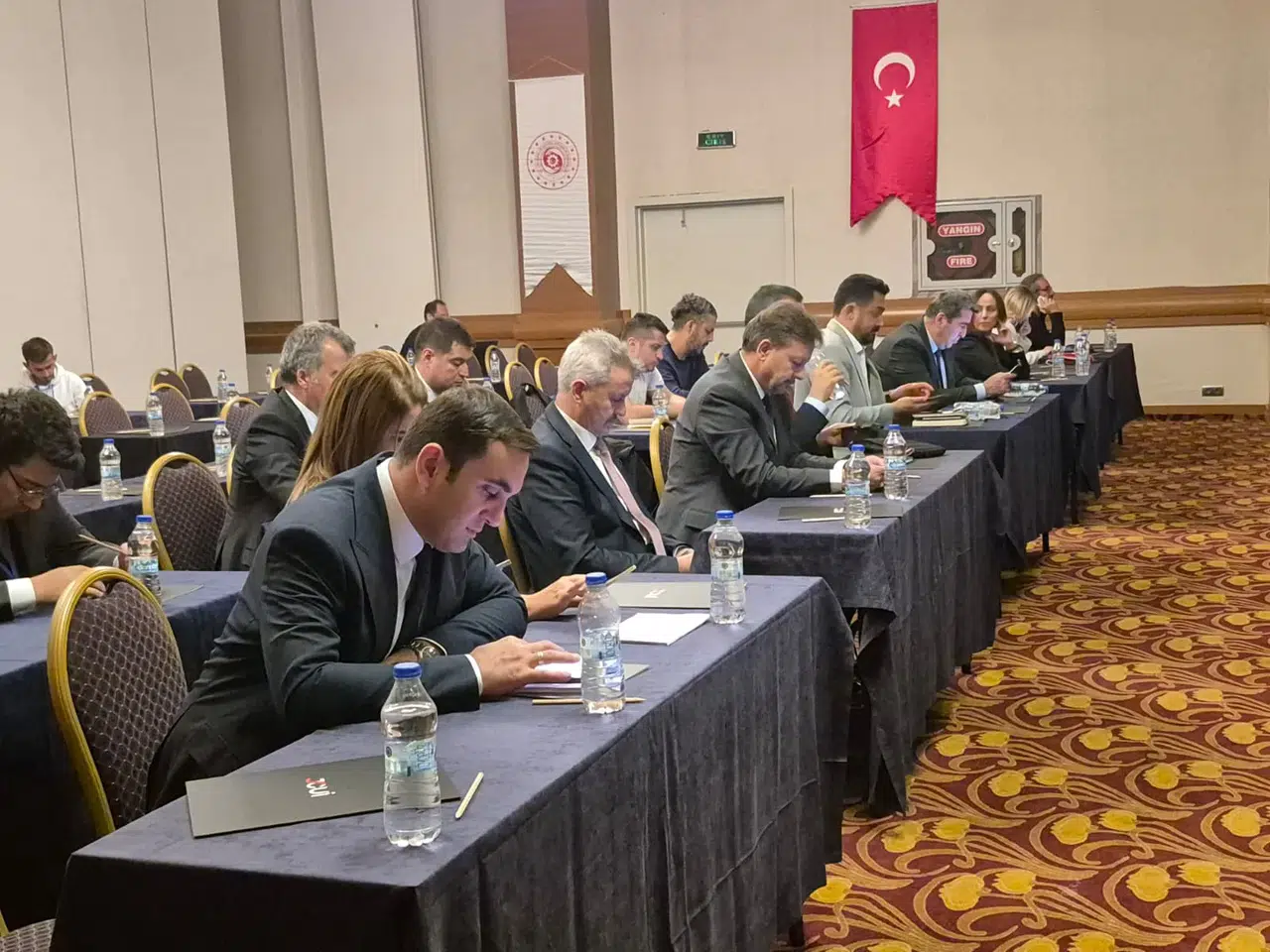 Konya’da iş dünyası dönüşümü konuştu: Geleceğin meslekleri masada!