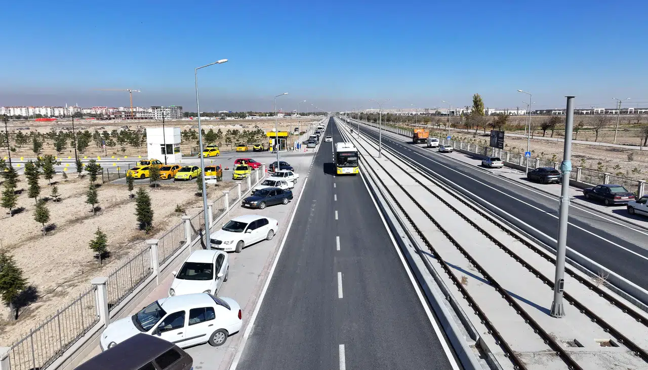 Konya'daki bu cadde yeniden trafiğe açıldı!