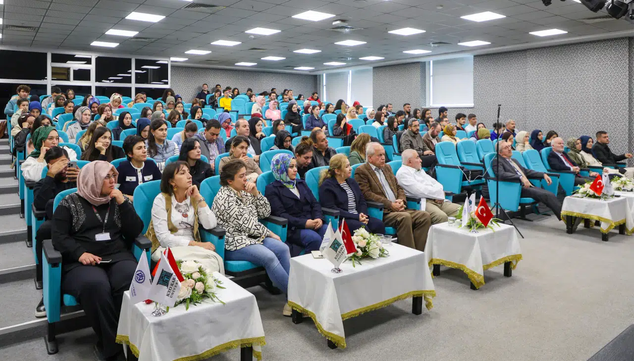 KTO Karatay Üniversitesi’nde bilim ve diplomasi buluşması