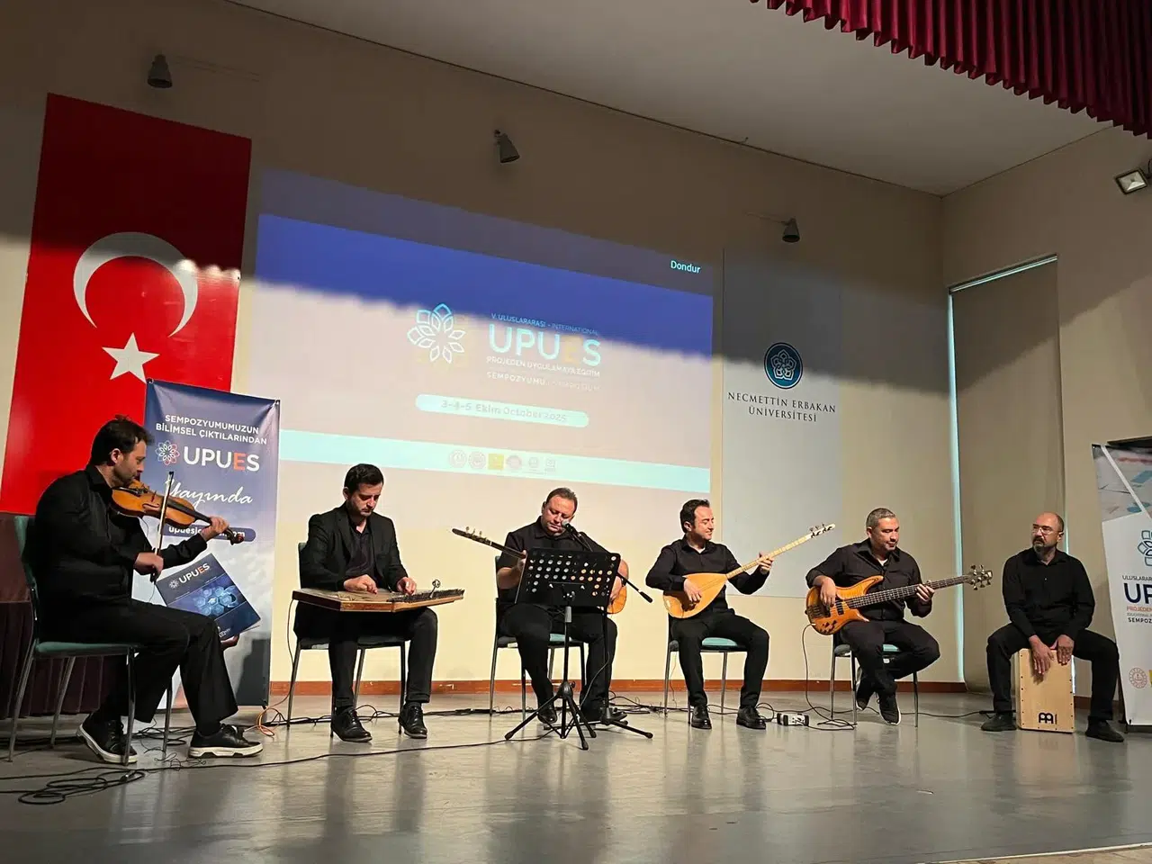 5. UPUES Türk Halk Müziği Konseriyle Başladı