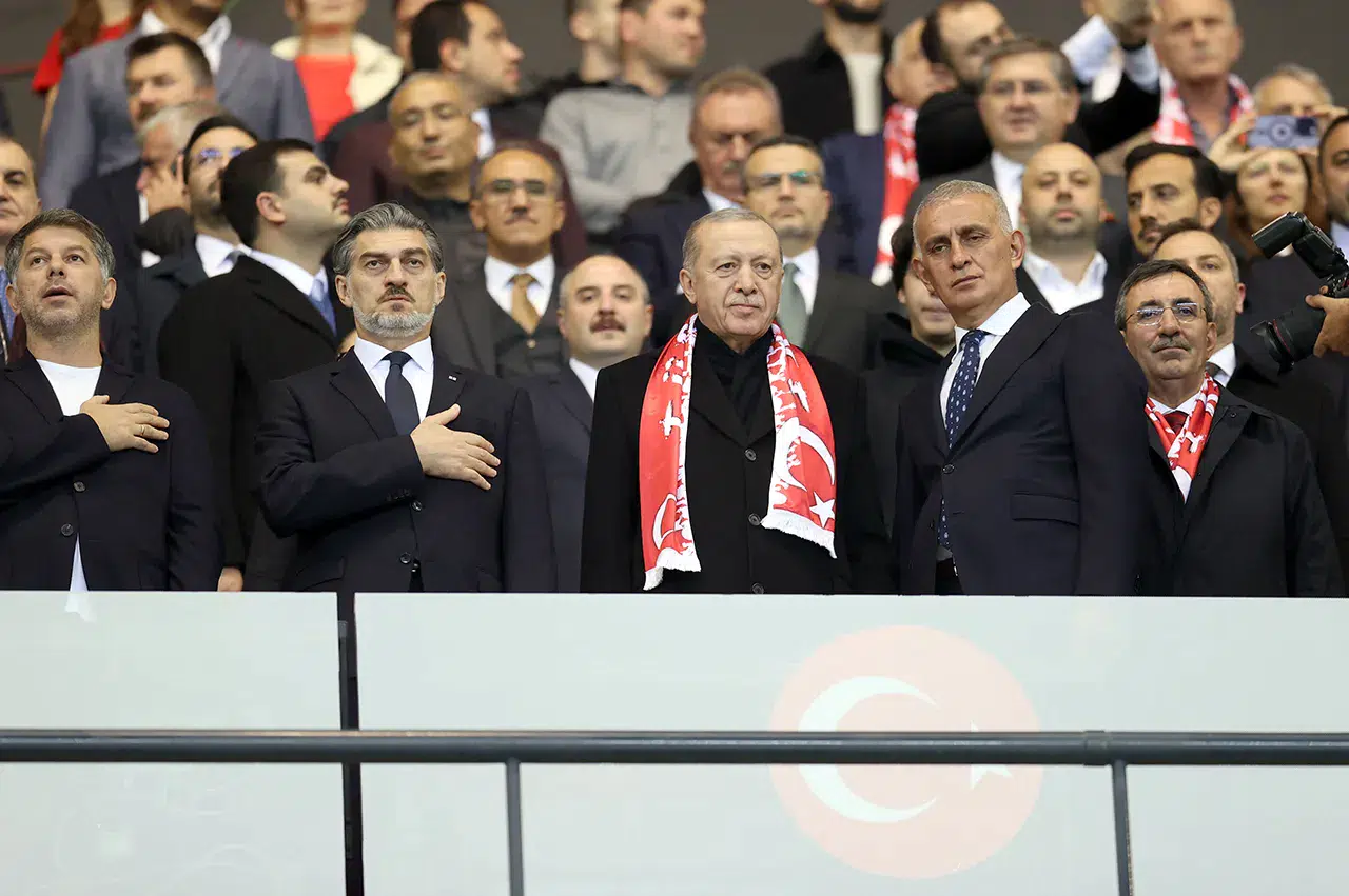 Başkan Erdoğan millileri yalnız bırakmadı