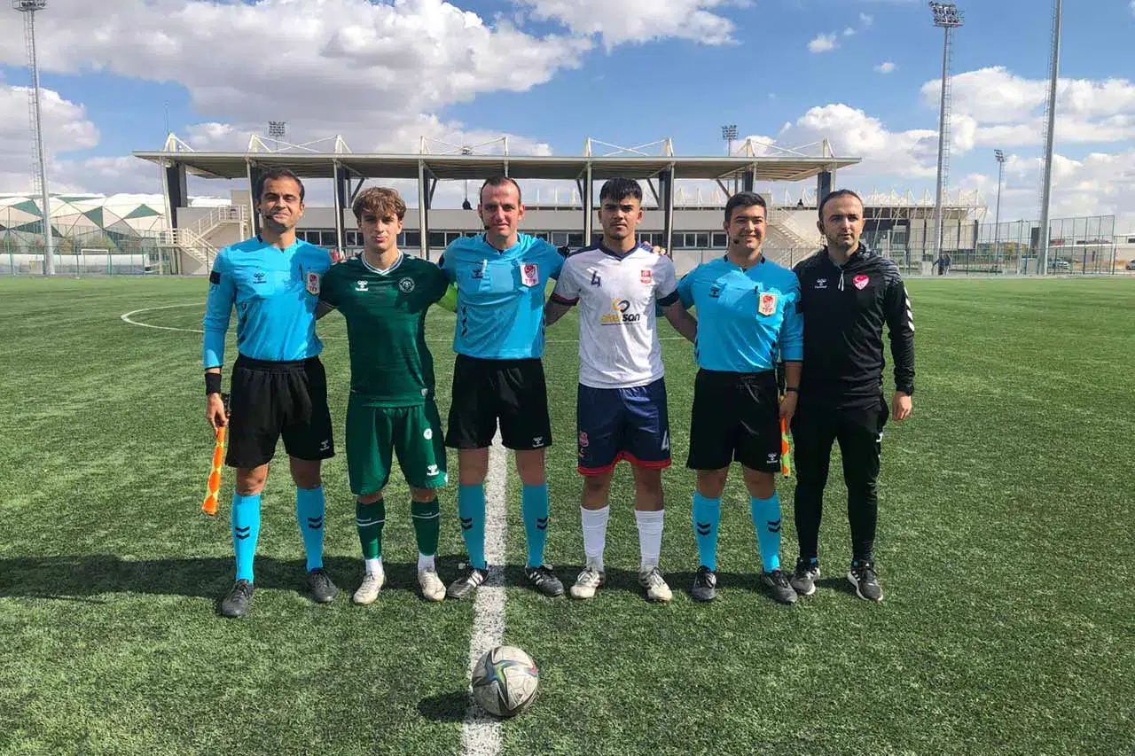 Tümosan Konyaspor-Selçuklu Dirilişspor maçının hakemine tam not