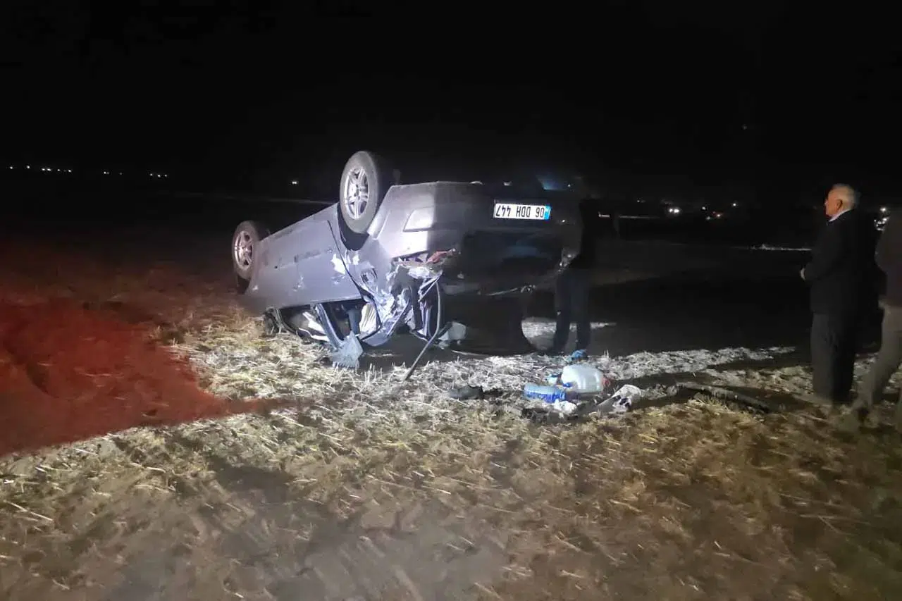 Aksaray'da kaza! Traktöre çarpmamak için manevra yaptı, takla attı