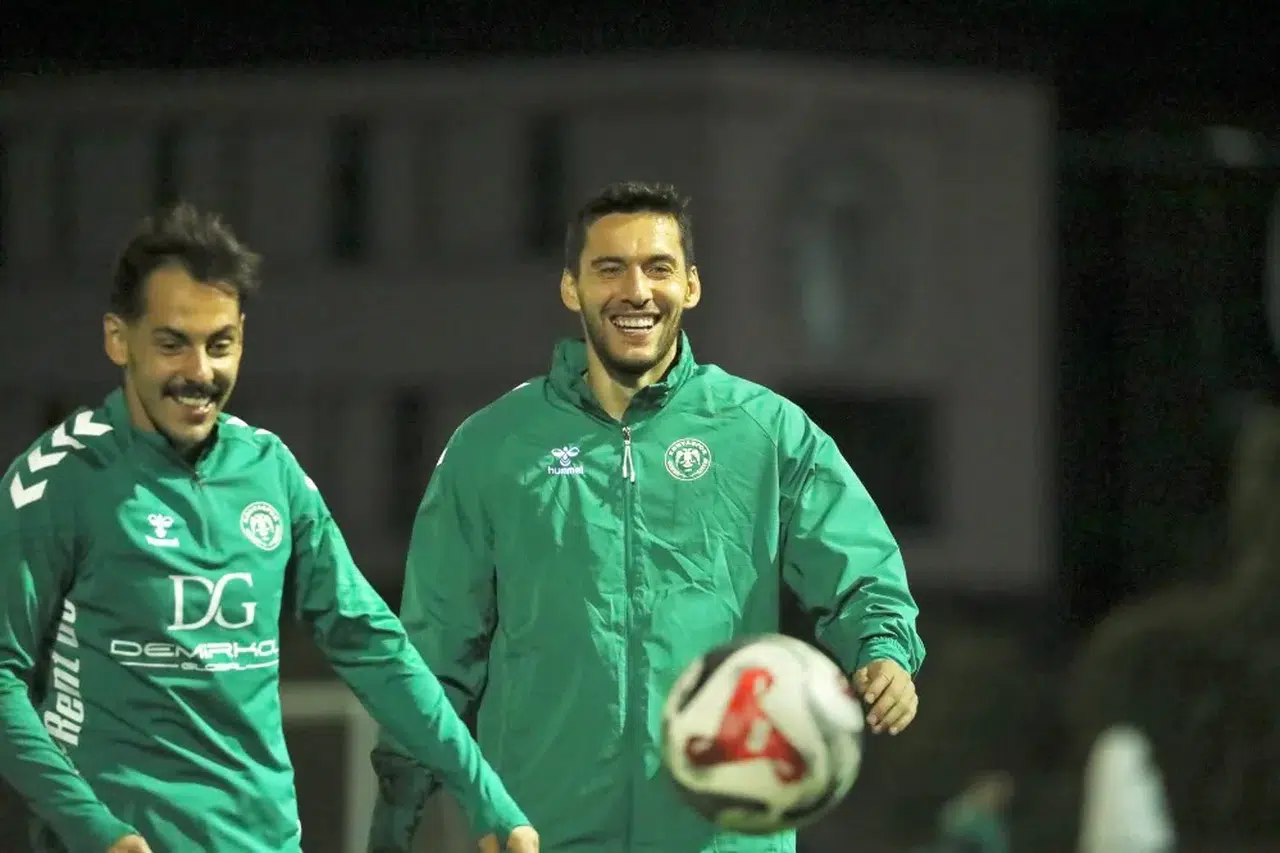 Konyaspor, Kocaelispor maçının mesaisine başladı