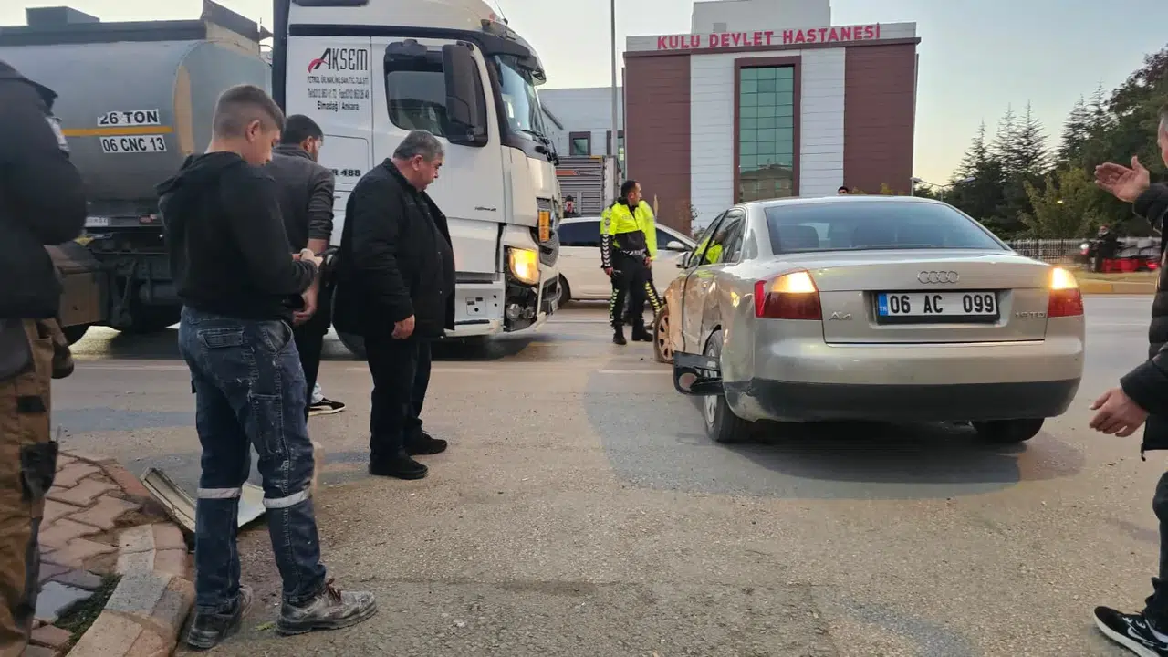 Konya’da yakıt tankeriyle otomobil çarpıştı