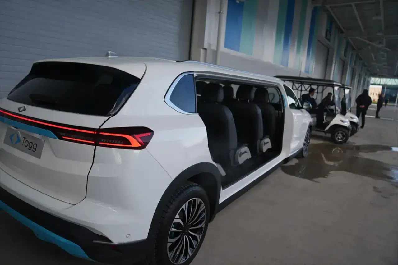 Cumhurbaşkanlığı Forslu TOGG!  Limuzin Versiyonu İlk Kez Görüldü, Seri Üretim Olacak mı?