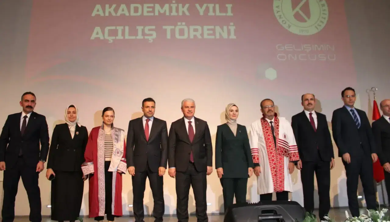 Bakan Göktaş KTÜN'de öğrencilerle yeni döneme merhaba dedi!