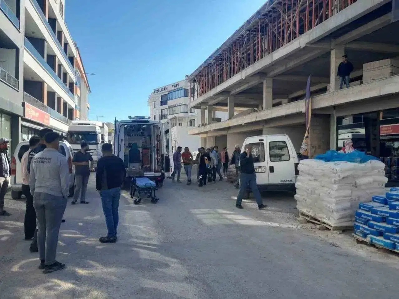 Konya’da 20 yaşındaki genç inşaattan düştü