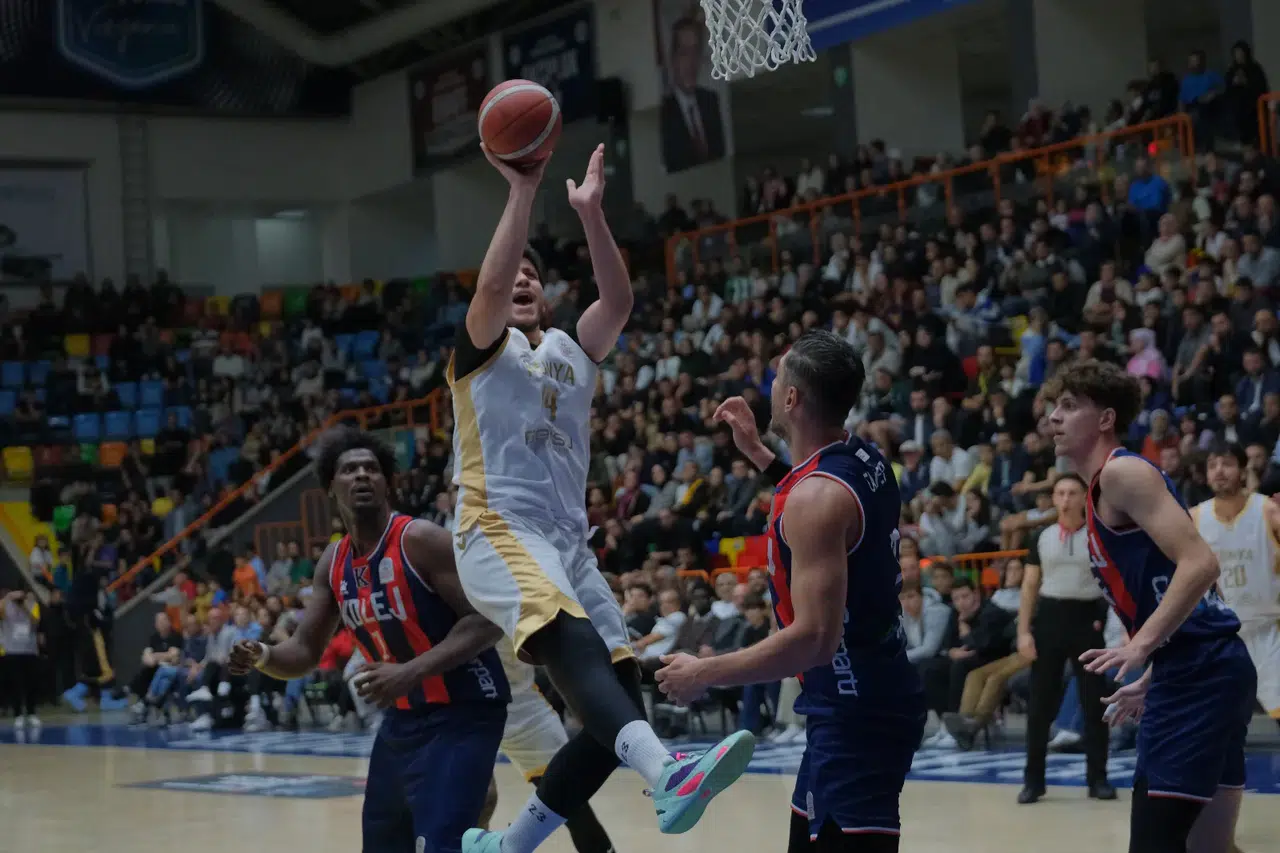 Konya Büyükşehir, üst üste 6. galibiyet için parkede