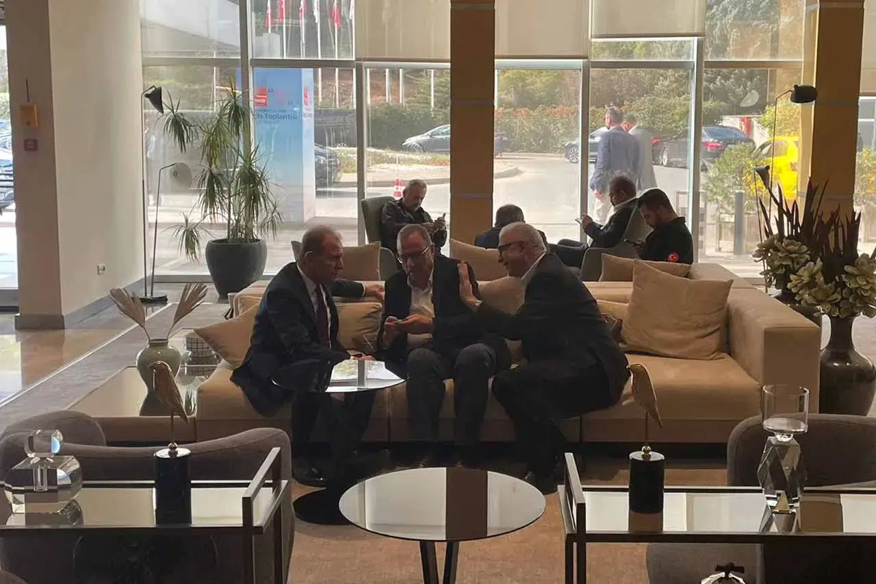 Konyalı belediye başkanı CHP'li belediye başkanı ile görüştü! Neler konuşuldu?