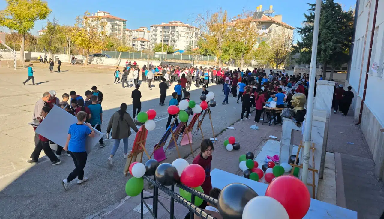 Konya'da öğrenciler ve velilerden Gazze’ye destek: Kermes gelirleri bağışlanacak!
