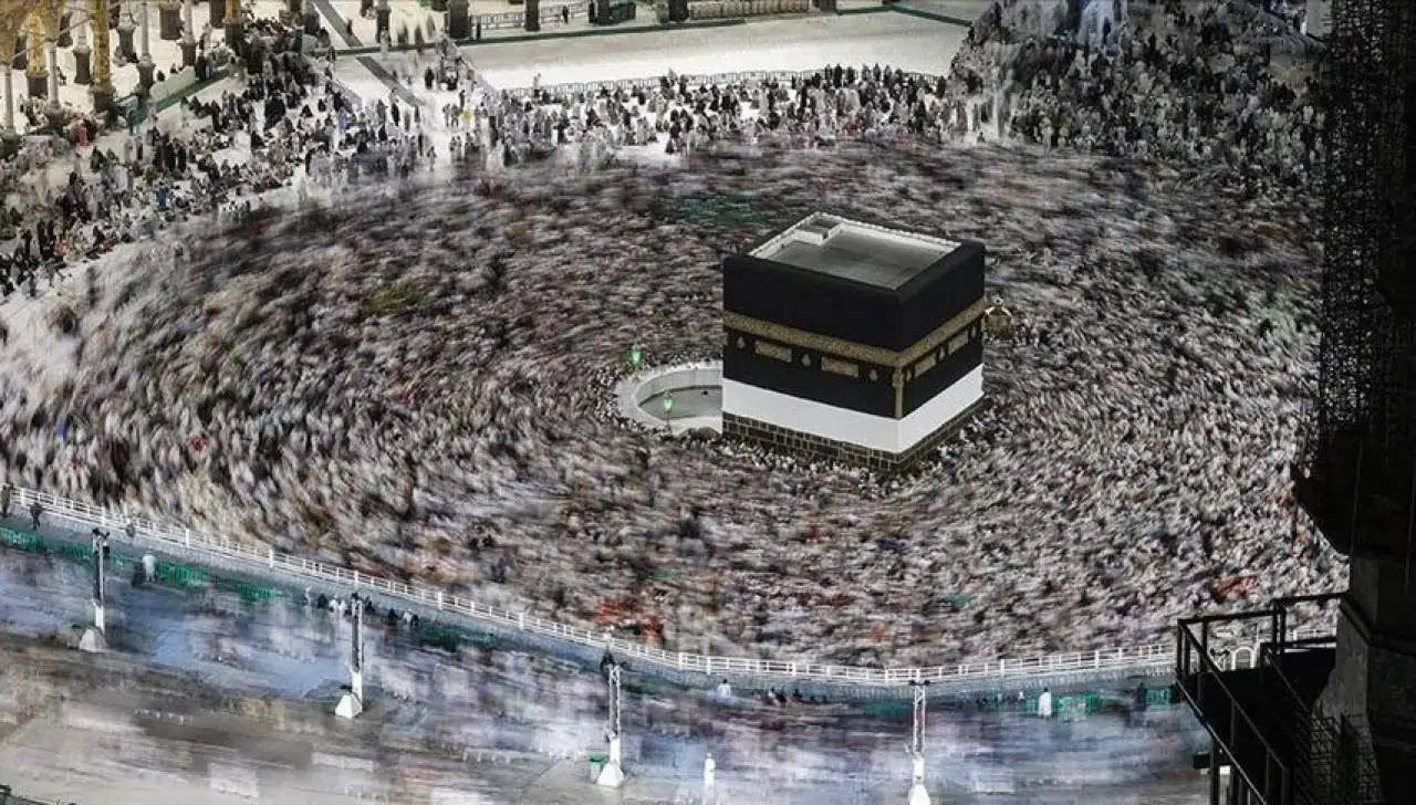 Hac kurası için tarih netleşti! 1,8 milyon kişi kutlu sefer için bekliyor!