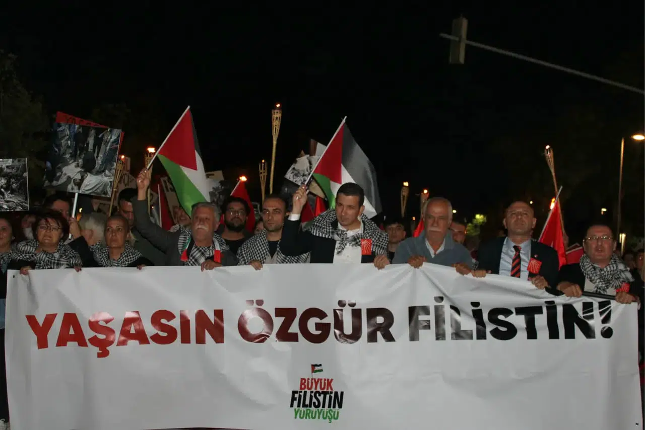 CHP Konya'da Filistin için yürüdü