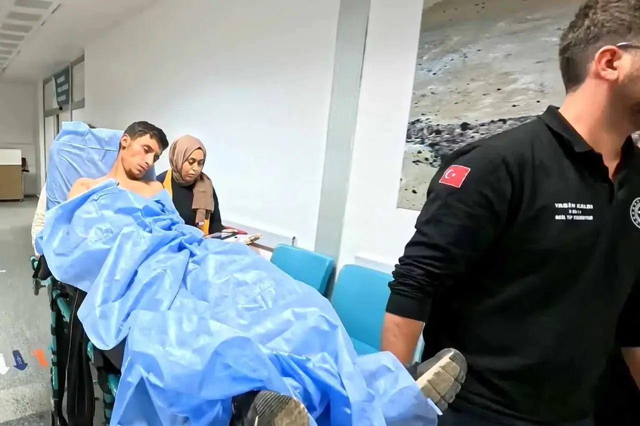 16 yaşındaki çocuktan kan donduran saldırı! Tartıştığı genci bıçakladı