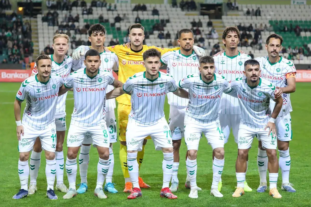 Konyaspor'da Recep Uçar'dan gençlere şans