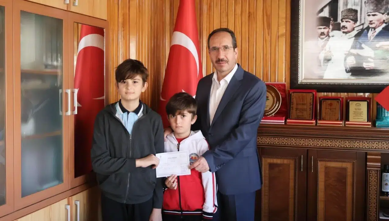 Konya'da minik yüreklerden Filistin'e büyük destek!