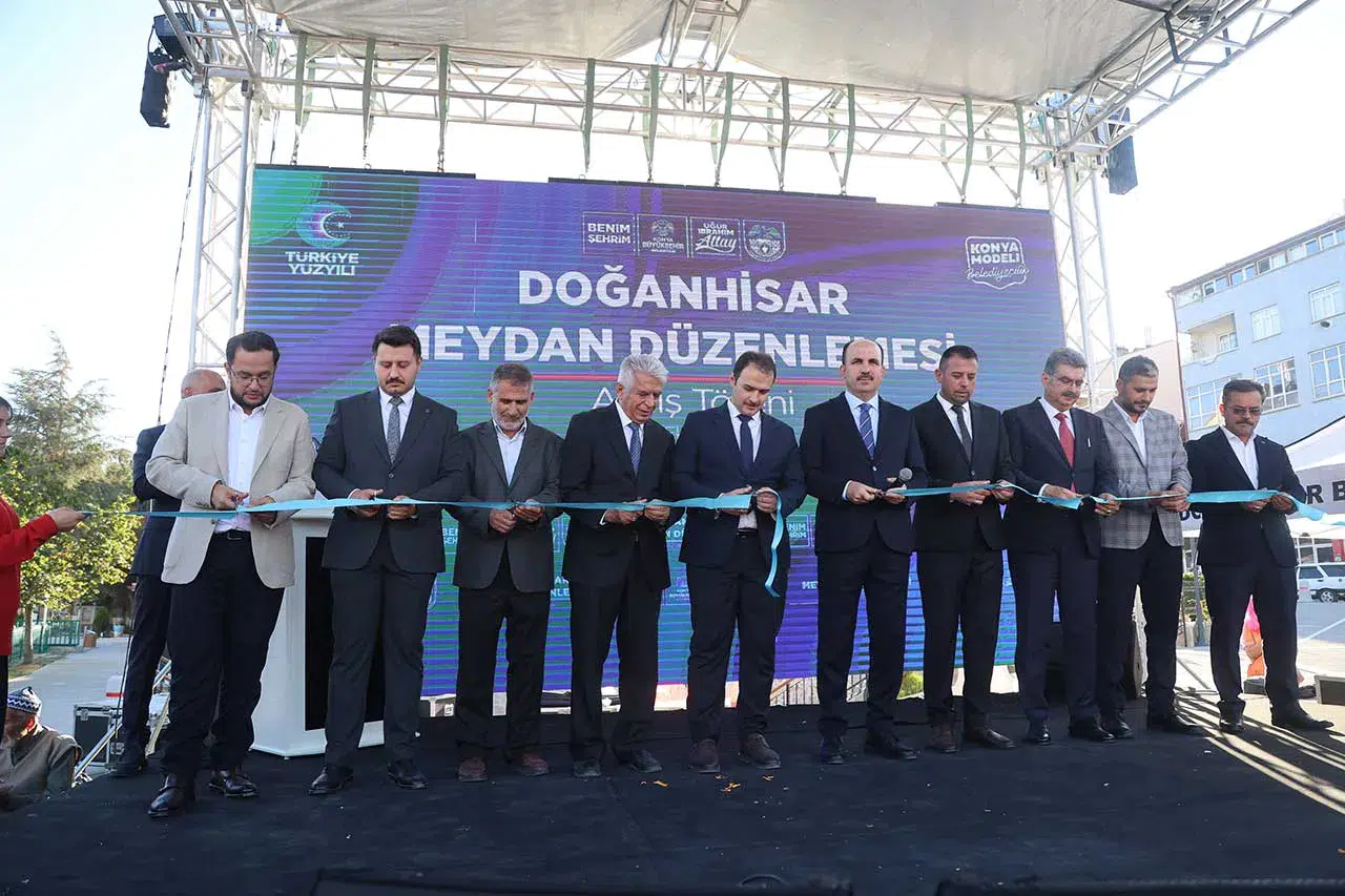 Konya'da 44 milyon liralık meydan düzenlemesi! Açılış gerçekleştirildi