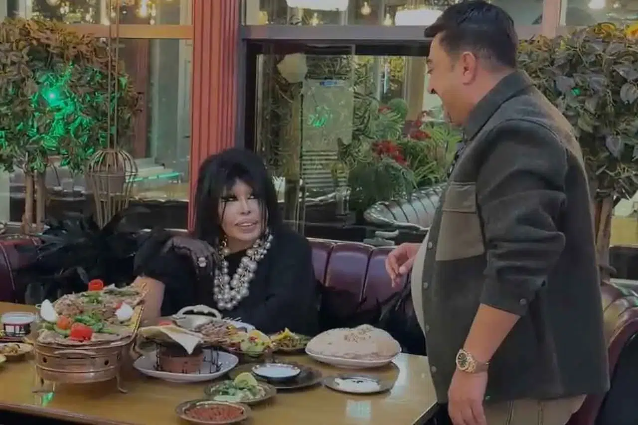 Ünlü sanatçı Bülent Ersoy’dan Konya’da sürpriz ziyaret