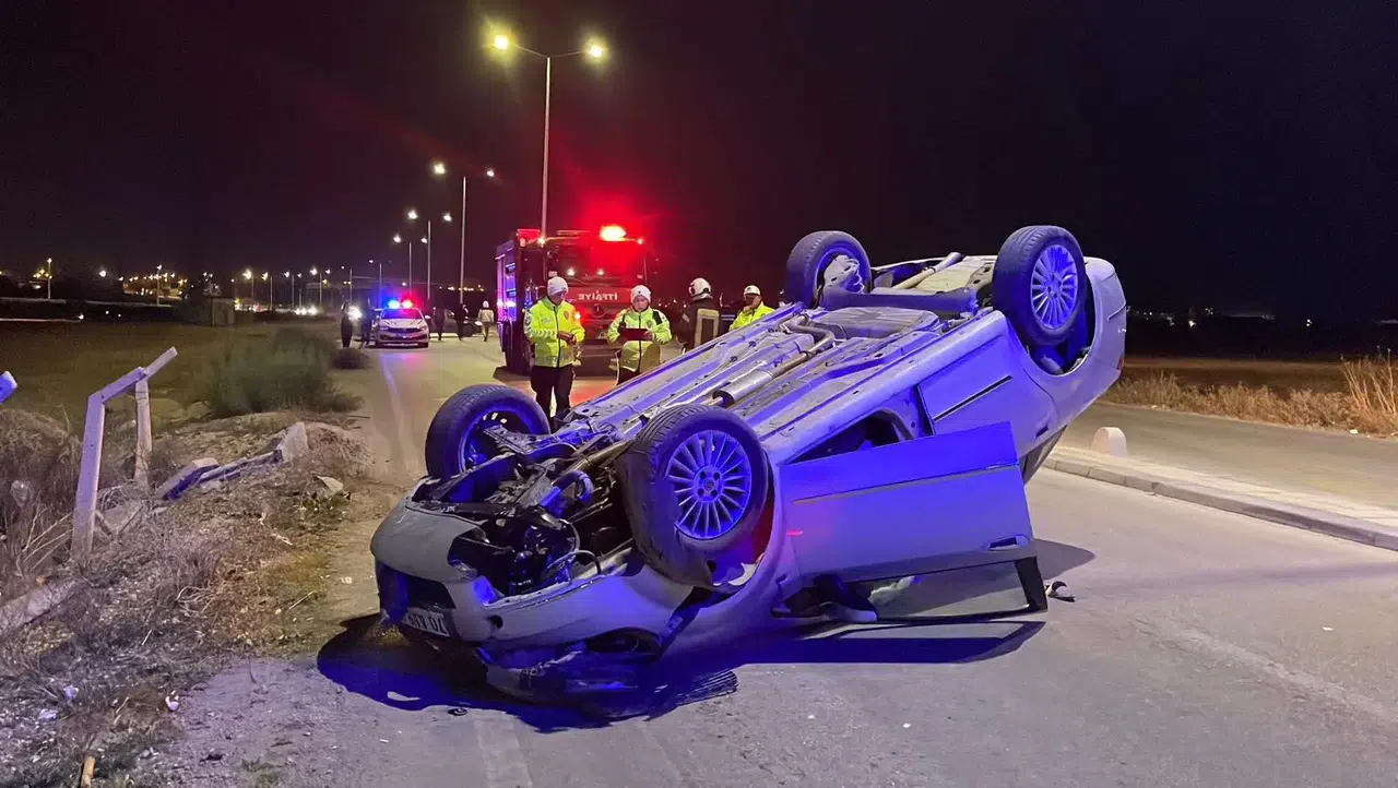 Kontrolden çıkan otomobil takla attı: 2 yaralı!