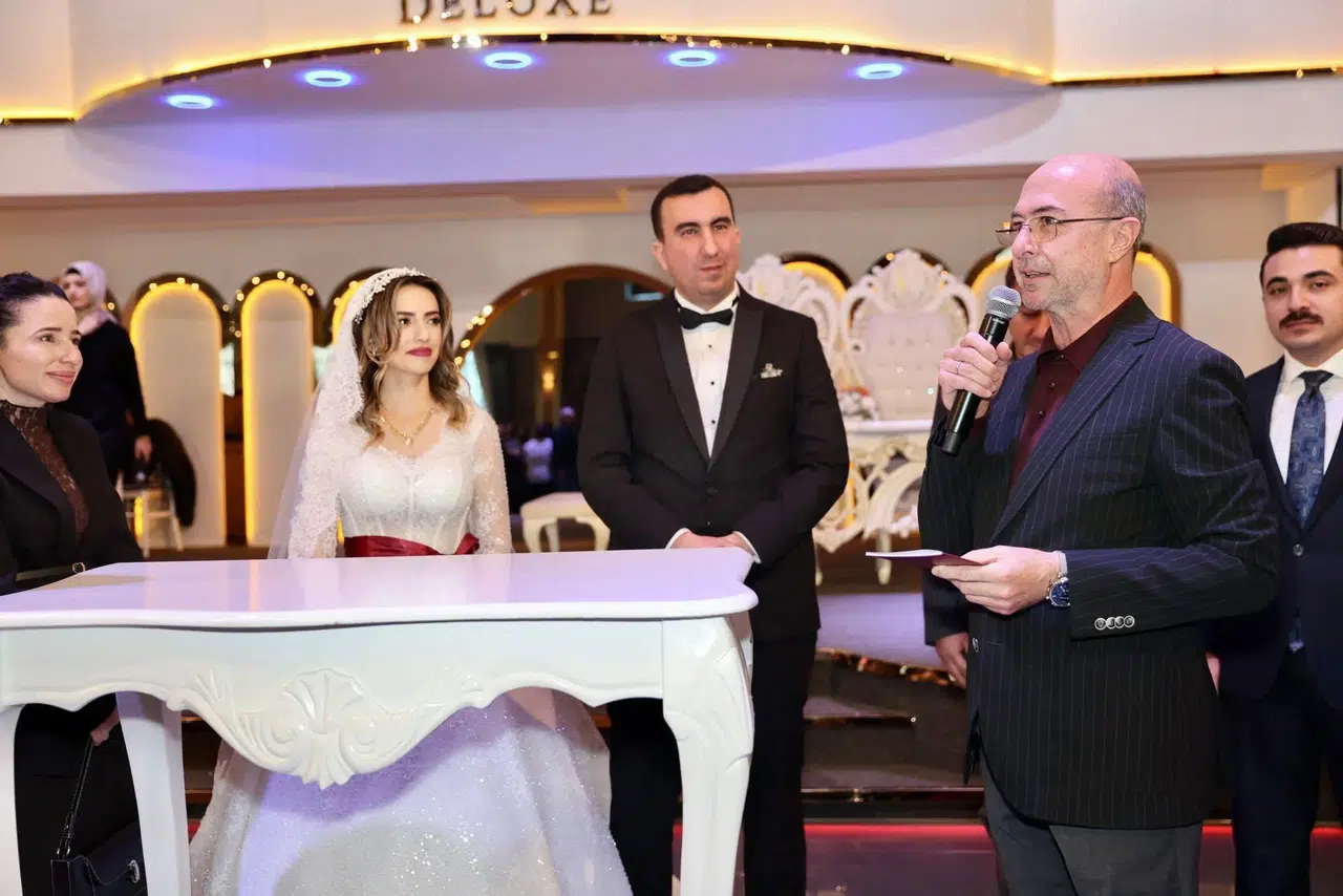 AK Partili isim dünyaevine girdi! Pekyatırmacı yalnız bırakmadı