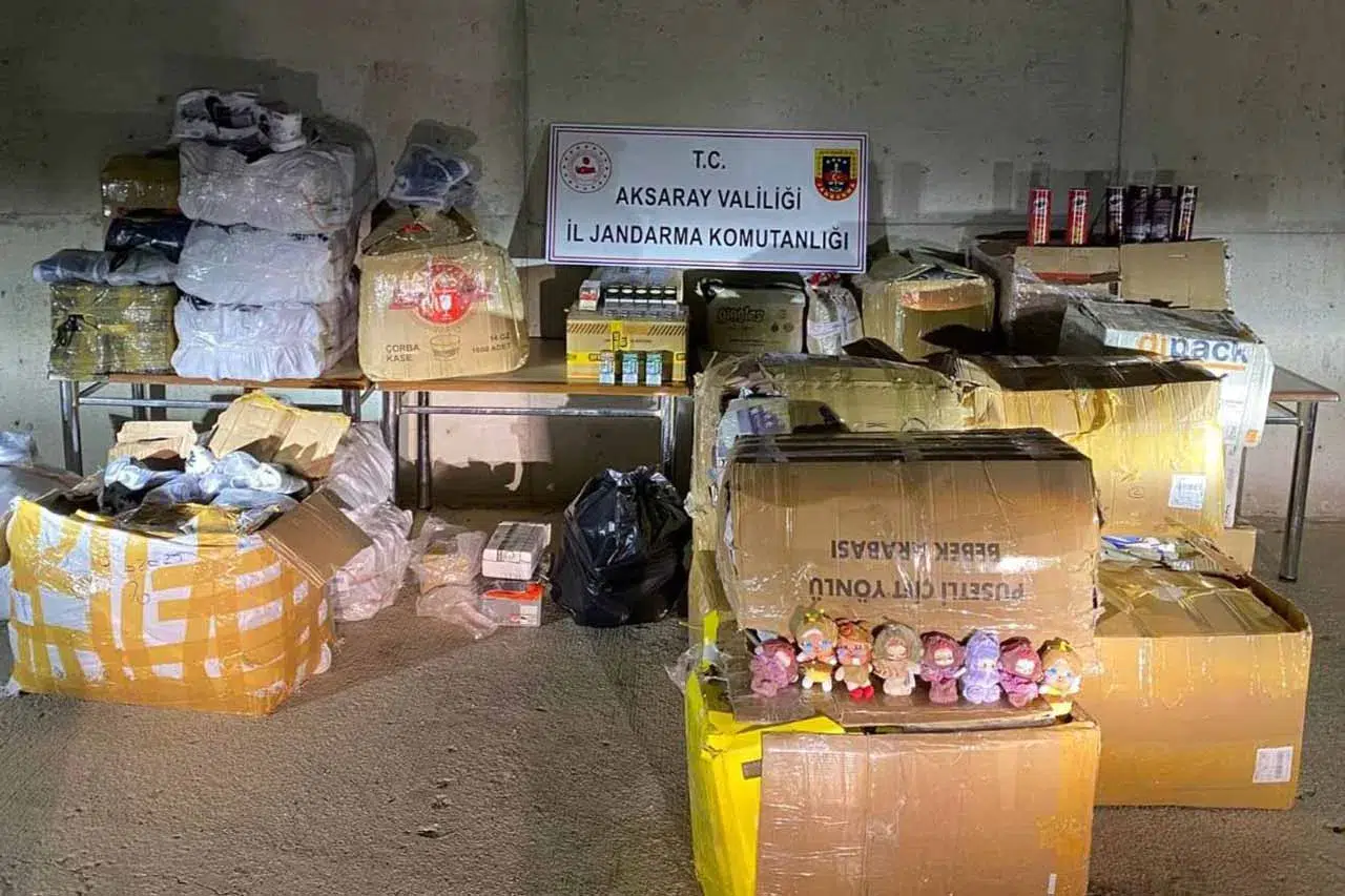 Aksaray’da tırdan 3 milyon TL’lik kaçak ürün çıktı!