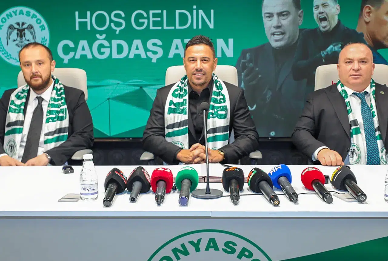 Konyaspor’da Çağdaş Atan, kadro ve transfer sözlerine düzeltme yaptı