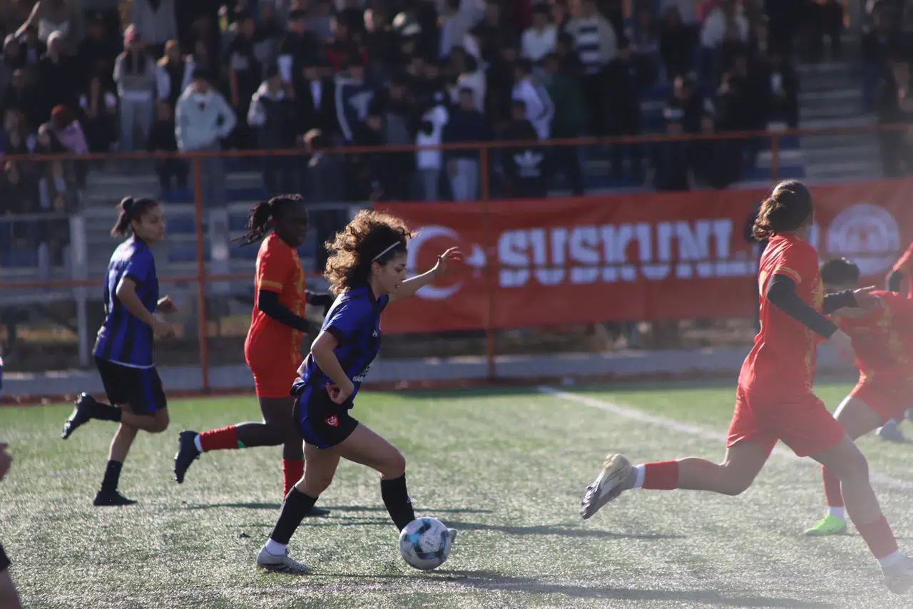Kadınlar futbolda Konya ekipleri farklı mağlup