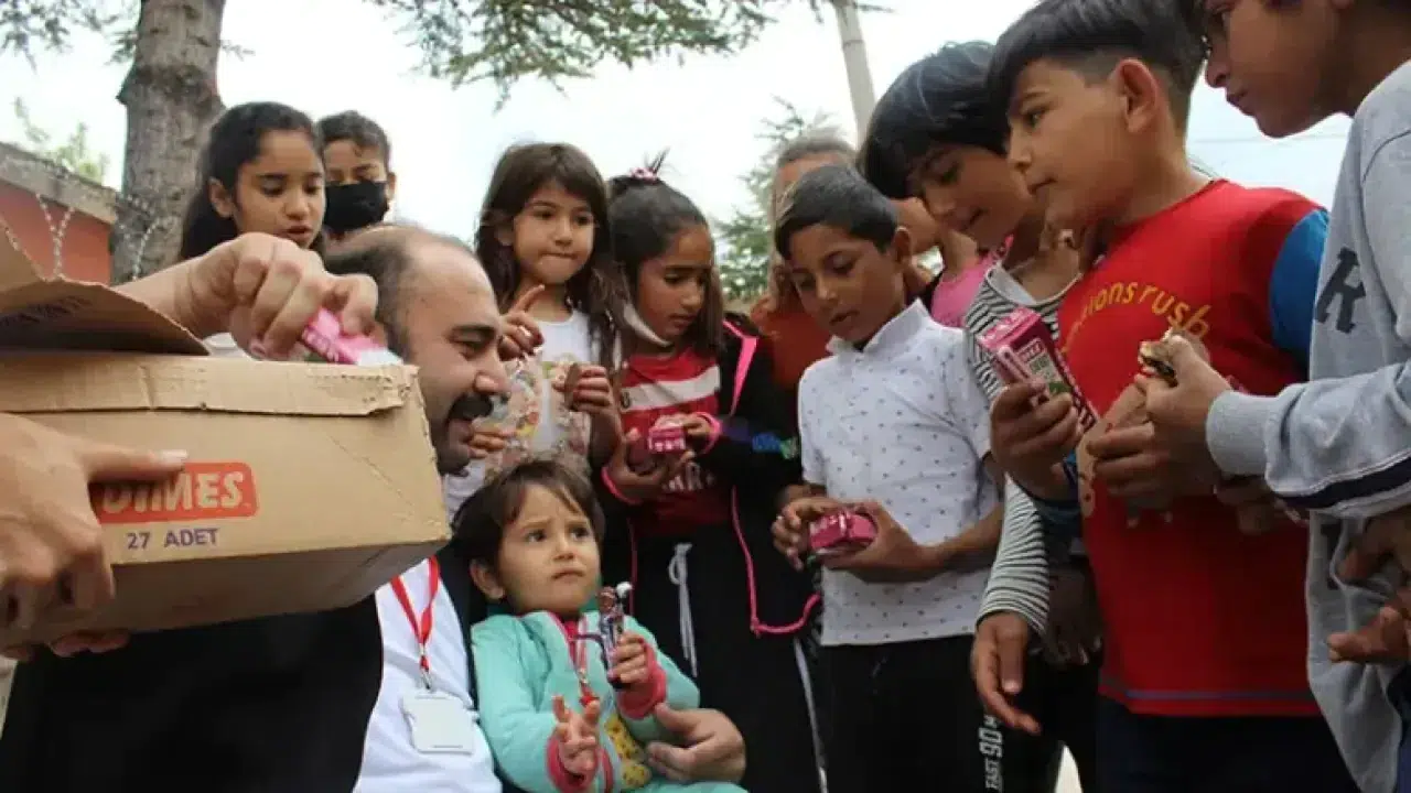 Yüz Binleri Peşinden Sürükledi! Ankara Abisi Fenomen Mi, Kahraman Mı?