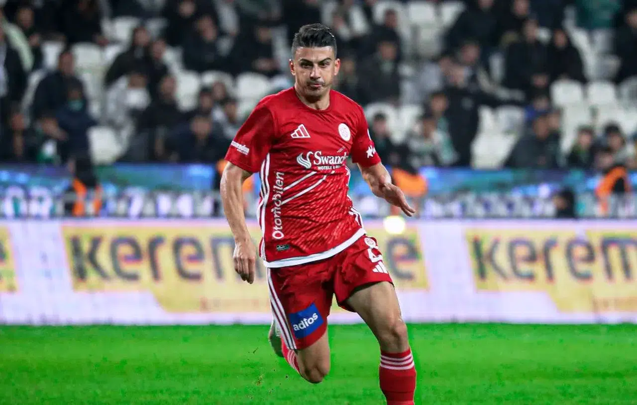 Eski Konyasporlu Soner Dikmen’den maç sonrası sıcak mesajlar