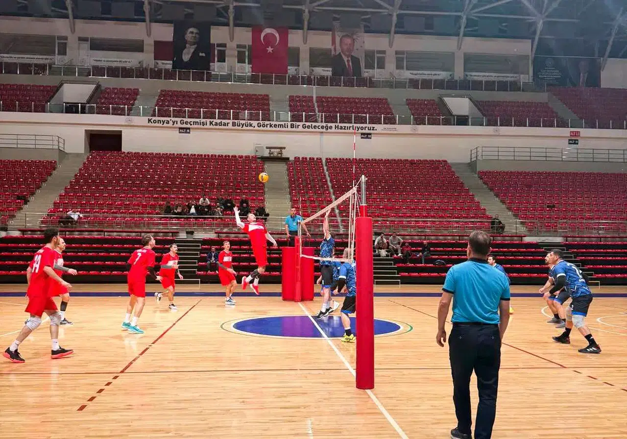 Konya'da voleybol coşkusu yaşanıyor