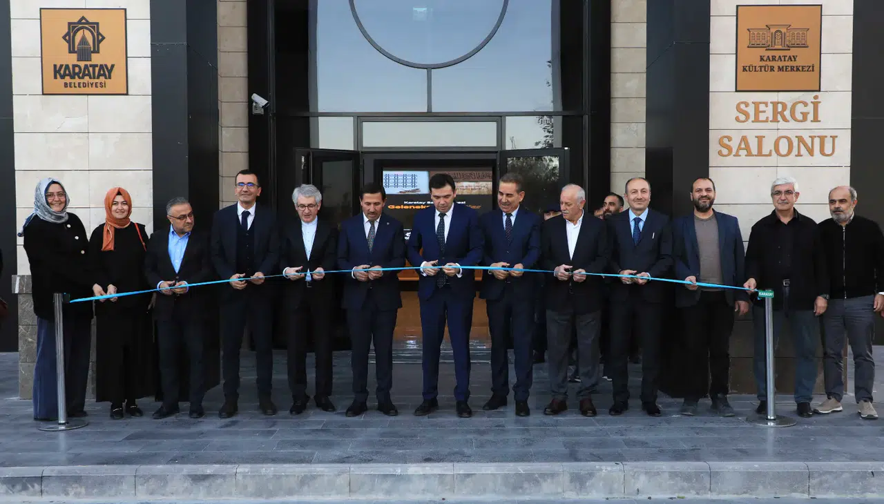 48 eserle sanat coşkusu: Karatay Kültür Merkezi’nde sergi açıldı!