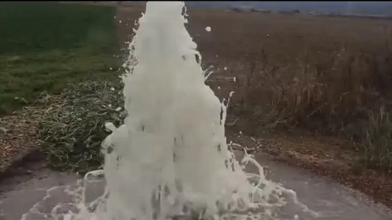 Konya’da kuraklık alarmı yaşanırken bu kuyudan su fışkırdı