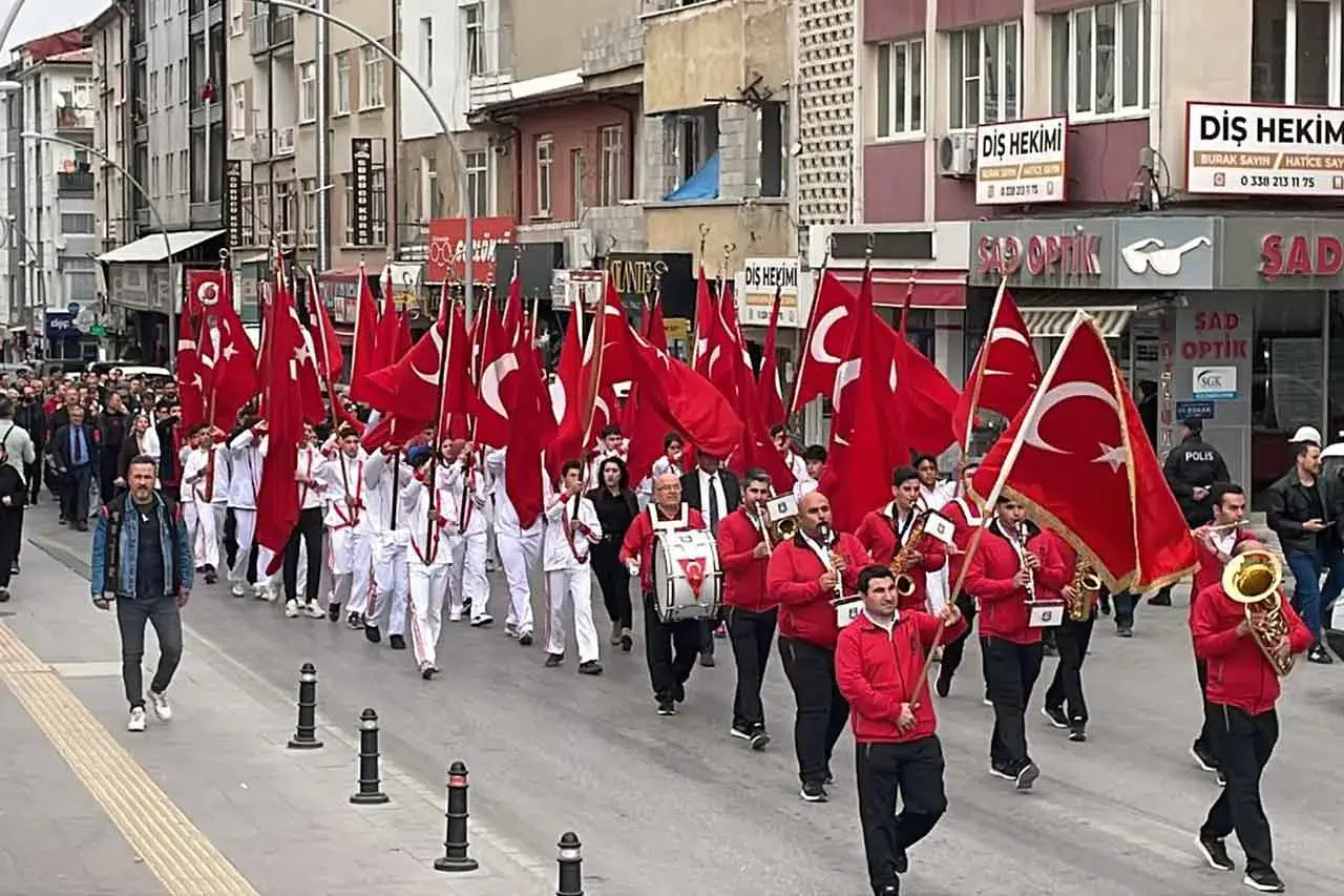 Karaman’da 24 Kasım Öğretmenler Günü coşkuyla kutlandı