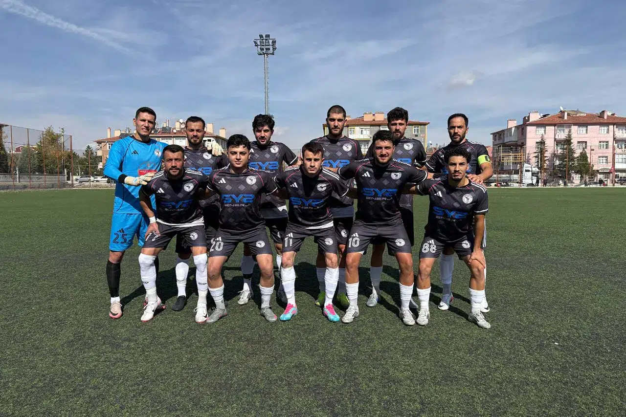 Konya Kara Kartallar gümbür gümbür! Kadınhanı Belediyespor'u farklı yendiler