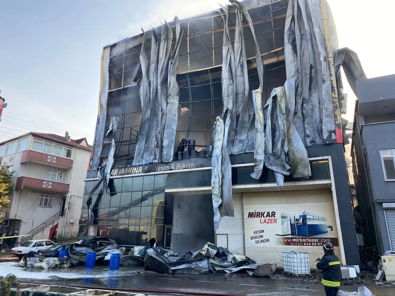 Parfüm tesisi yangınında ölü sayısı 7’ye yükseldi!