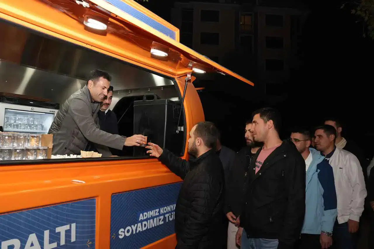 AK Parti Konya İl Başkanı Özgökçen gençlerle buluştu