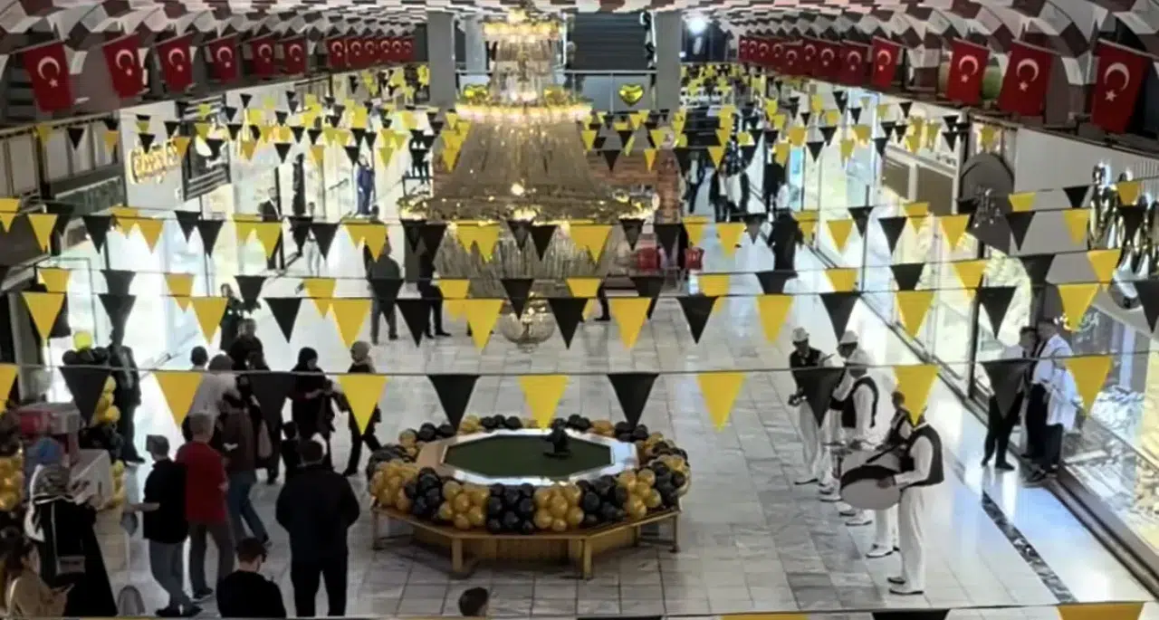 Konya tarihinin en büyük fetivali başladı! Zararına satışlar başladı