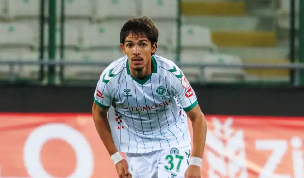 Konyaspor’un çok şey beklediği stoperden açıklamalar